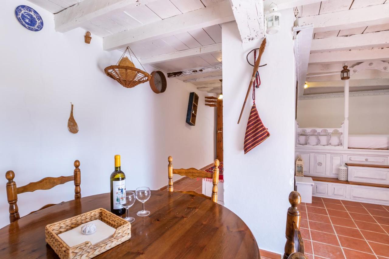 Olive Grove Cottage Menetai Exterior photo