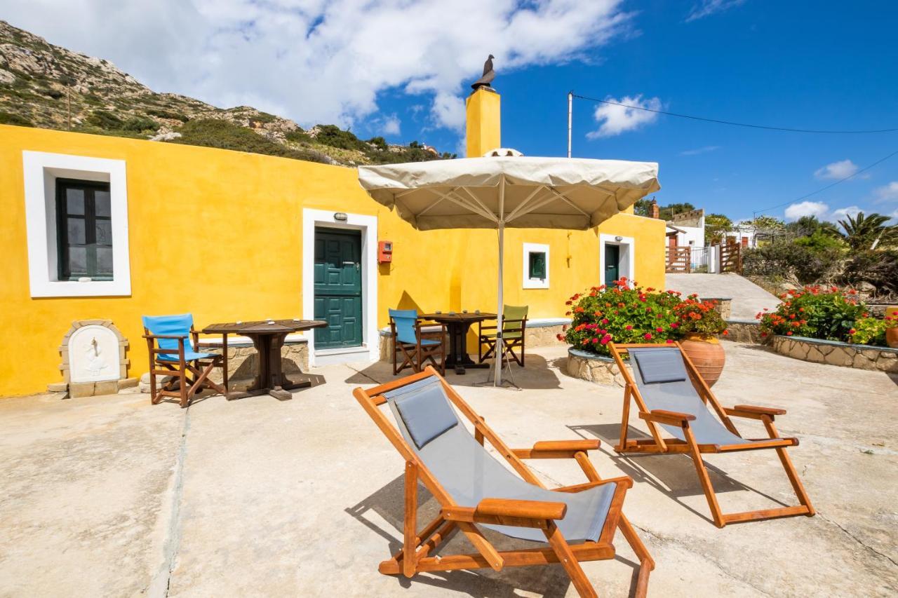 Olive Grove Cottage Menetai Exterior photo